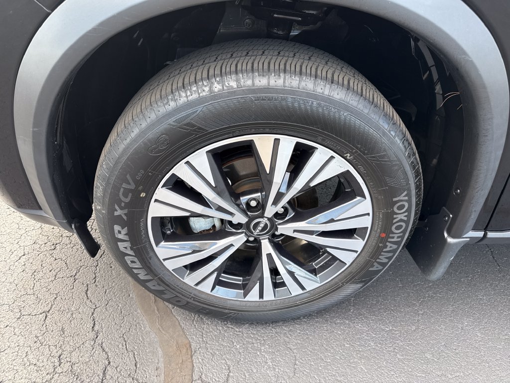 Used 2023 Nissan Rogue SV AWD/4WD image 23
