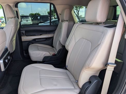 Used 2024 Ford Expedition Limited AWD/4WD image 26