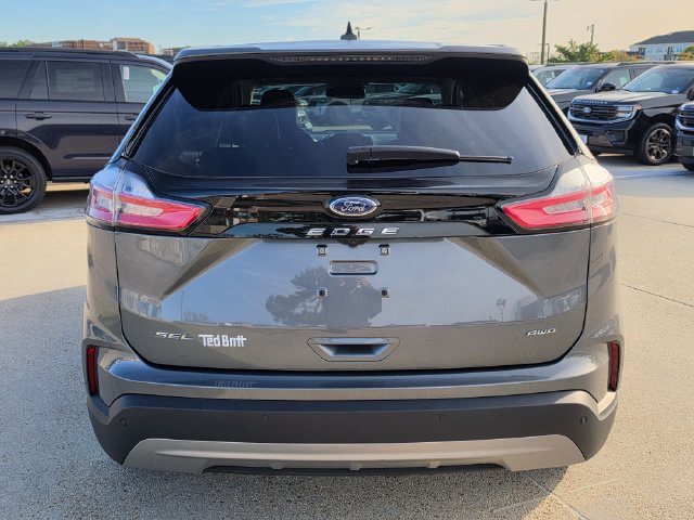 Used 2024 Ford Edge SEL w/ Convenience Package AWD/4WD image 6