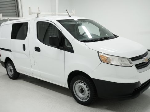 Used 2015 Chevrolet City Express LS image 3