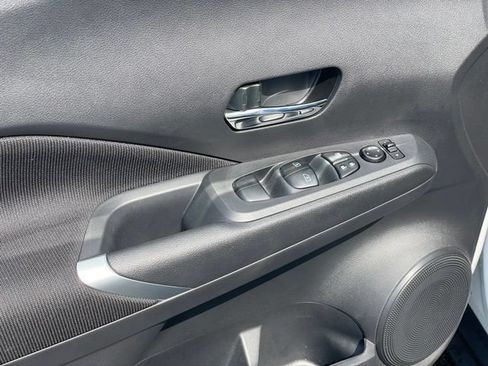 Certified 2023 Nissan Kicks SV FWD image 10