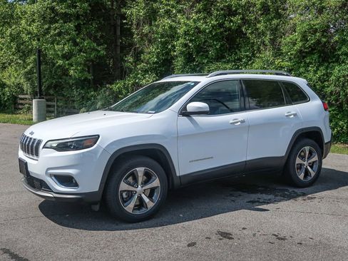 Used 2019 Jeep Cherokee Limited AWD/4WD image 4