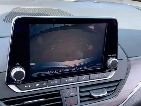 Used 2024 Nissan Altima 2.5 SV image 27