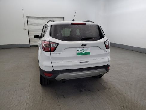 Used 2017 Ford Escape SE w/ Equipment Group 201A AWD/4WD image 6