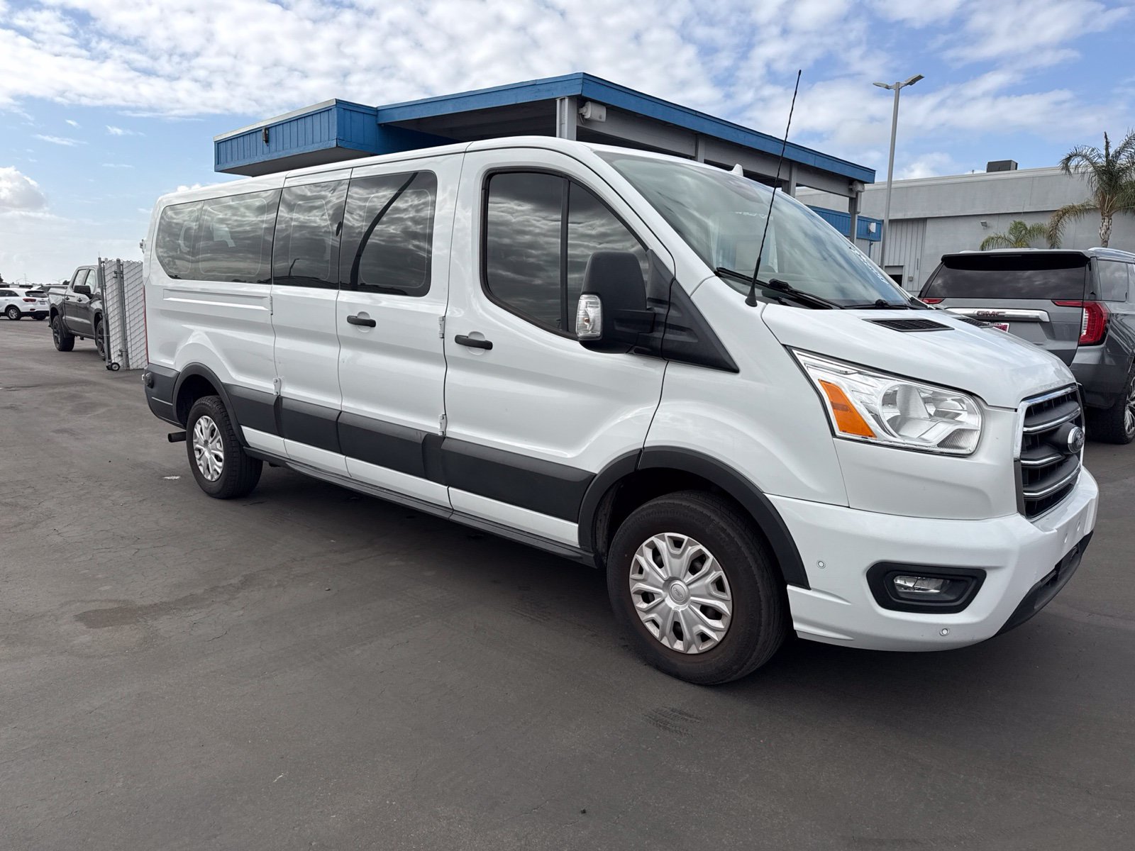 Used 2020 Ford Transit 350 XLT RWD image 1