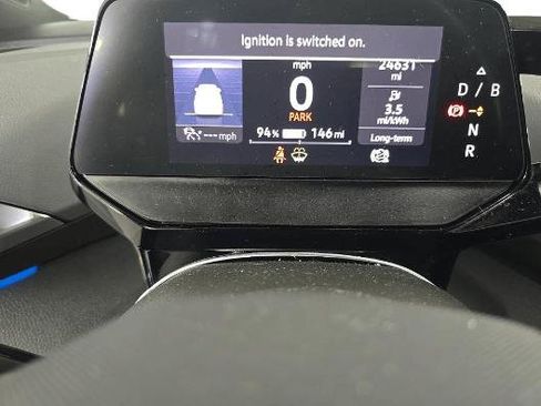 Used 2022 Volkswagen ID.4 Pro AWD/4WD image 14
