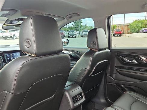 Used 2024 GMC Terrain AT4 w/ Tech Package AWD/4WD image 9