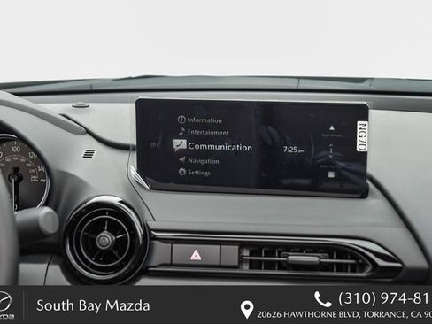 New 2026 MAZDA MX-5 Miata Club w/ Interior Package RWD image 16