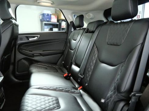 Certified 2023 Ford Edge Titanium w/ Class II Trailer Tow Package image 15