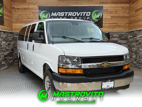 Used 2025 Chevrolet Express 3500 LT w/ LT Preferred Equipment Group RWD image 1