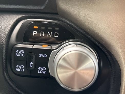 Used 2019 RAM 1500 Laramie image 26