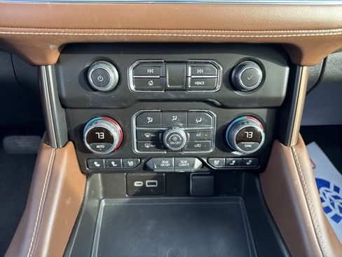 Used 2023 Chevrolet Tahoe High Country image 28