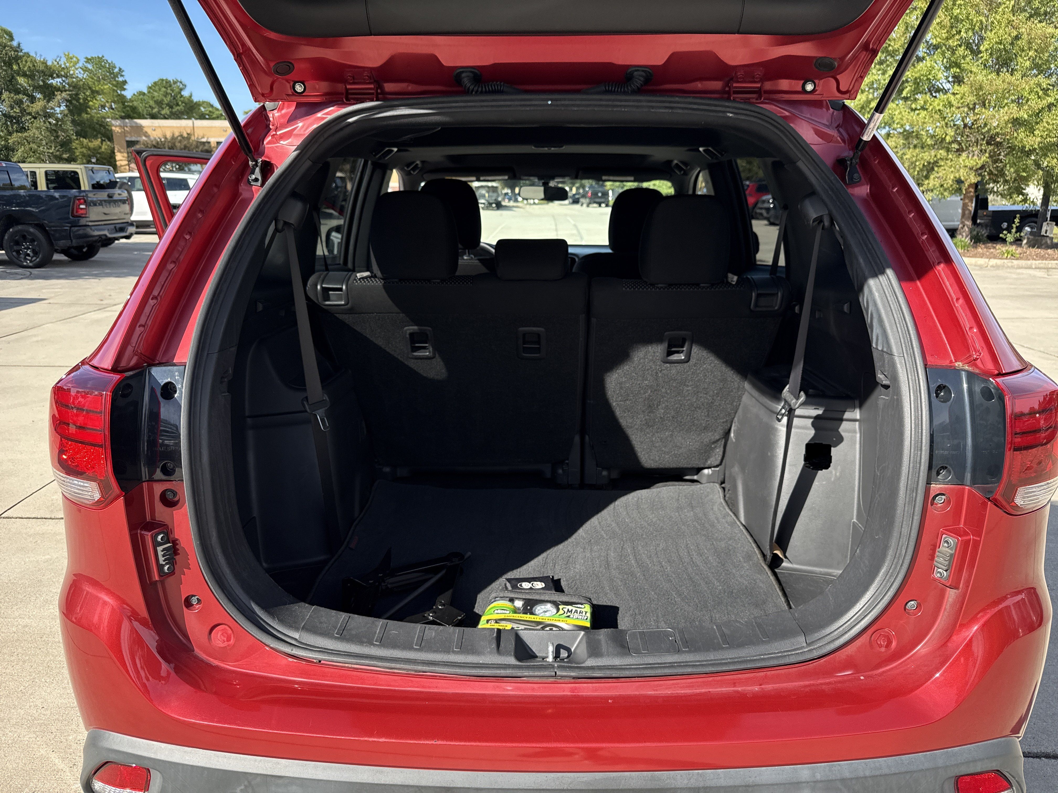 Used 2018 Mitsubishi Outlander LE AWD/4WD image 30