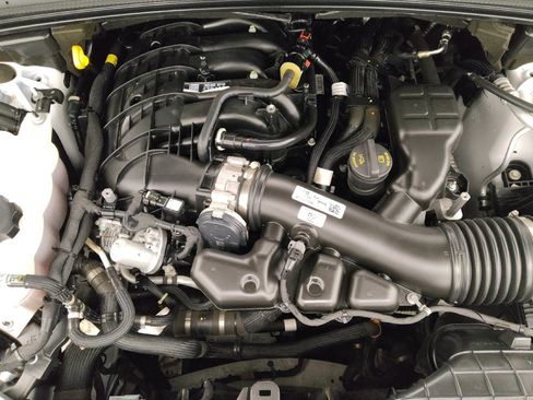 Used 2023 Jeep Grand Cherokee Laredo RWD image 30
