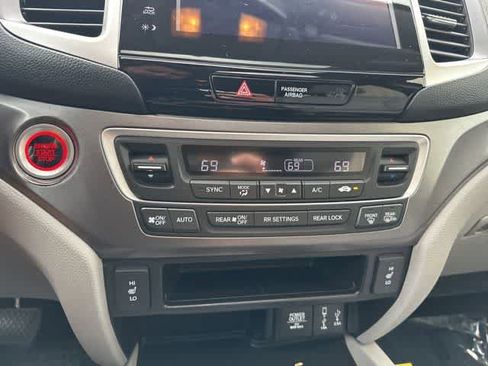 Used 2018 Honda Pilot EX-L image 9