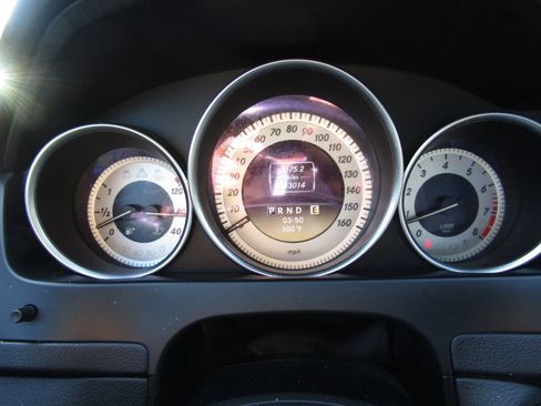 Used 2012 Mercedes-Benz C 300 4MATIC Sedan image 25