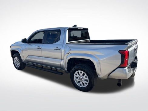Used 2025 Toyota Tacoma SR5 image 46