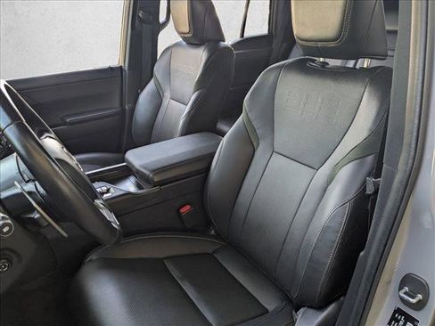 Used 2024 Lexus GX 550 AWD/4WD image 17