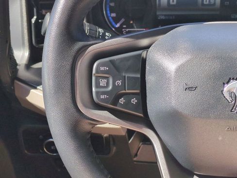 Used 2024 Ford Bronco Big Bend image 23