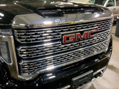 Used 2023 GMC Sierra 3500 Denali w/ Denali Ultimate Package image 29
