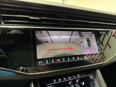 Used 2023 Audi Q8 Prestige w/ Prestige Package image 29