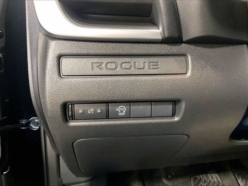 Used 2024 Nissan Rogue S AWD/4WD image 26