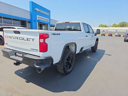 Used 2025 Chevrolet Silverado 2500 Custom w/ Custom Value Package AWD/4WD image 7