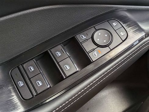 New 2026 Nissan Rogue SV FWD image 25