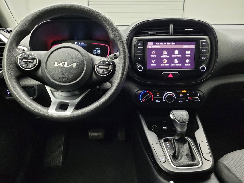 Used 2023 Kia Soul LX w/ Option Group 015 FWD image 22