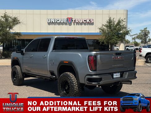 Used 2024 GMC Sierra 2500 AT4 w/ AT4 Preferred Package AWD/4WD image 7