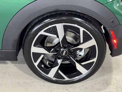 Certified 2025 MINI Cooper S FWD image 34