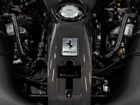 Used 2016 Ferrari 488 GTB RWD image 82
