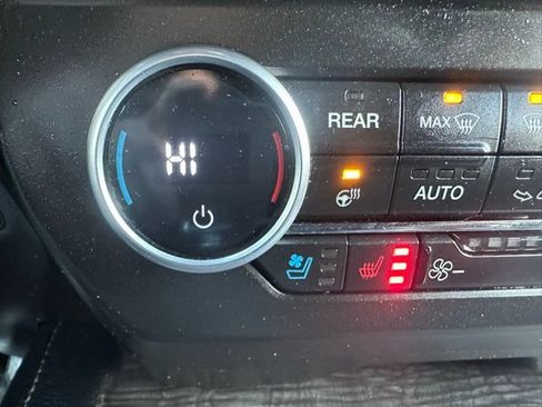 Used 2021 Ford Expedition Limited AWD/4WD image 35