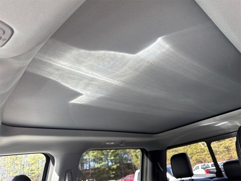 Used 2023 Ford F150 Lariat w/ Equipment Group 502A High image 31