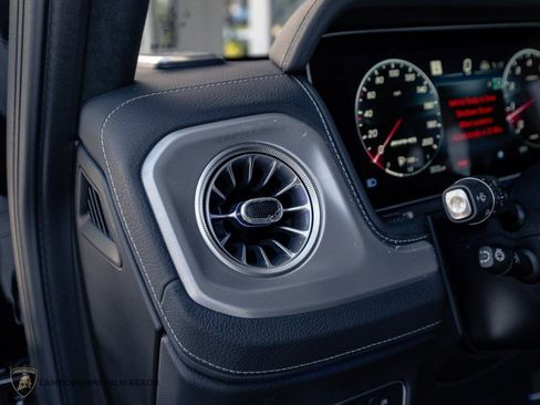 Used 2025 Mercedes-Benz G 63 AMG 4MATIC image 24