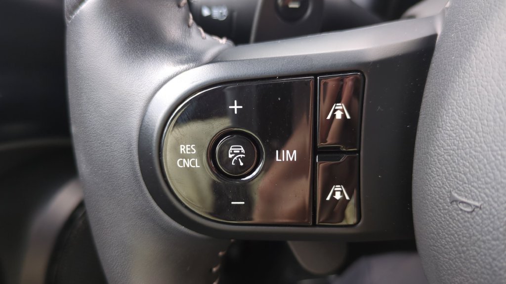 Used 2024 MINI Cooper S w/ Signature Upholstery Package FWD image 20