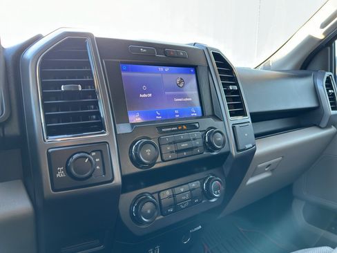 Used 2020 Ford F150 XLT image 9