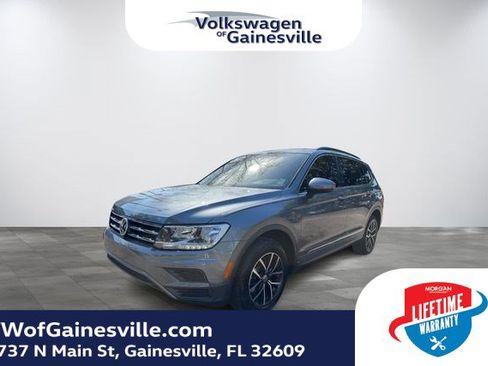 Used 2021 Volkswagen Tiguan SE FWD image 3