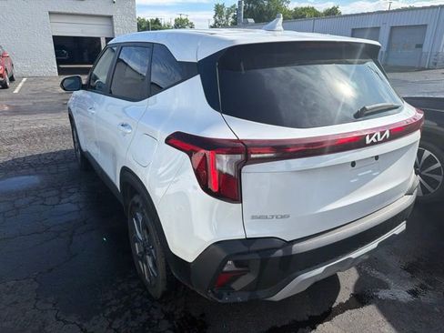Used 2025 Kia Seltos LX AWD/4WD image 5