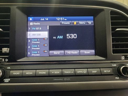 Used 2018 Hyundai Elantra SEL FWD image 25