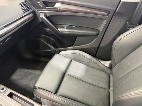 Used 2019 Audi Q5 Prestige w/ Prestige Package AWD/4WD image 22