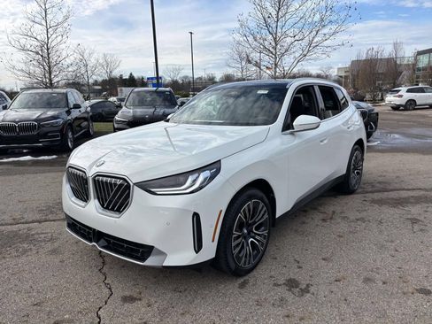 Used 2026 BMW X3 xDrive30i w/ Premium Package AWD/4WD image 3