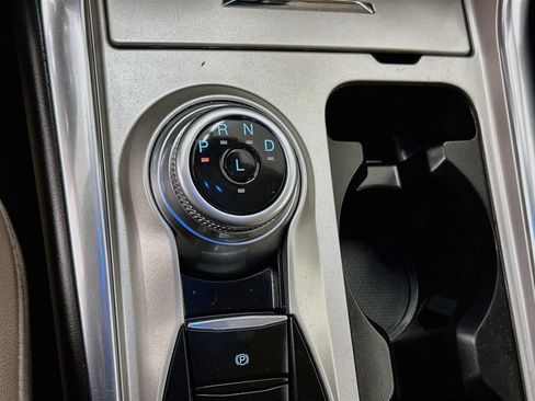 Used 2023 Ford Explorer Limited AWD/4WD image 25