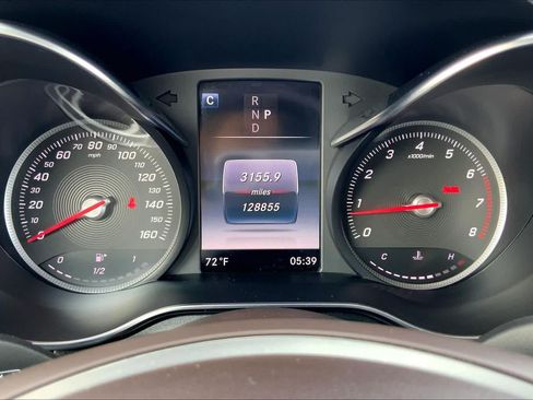 Used 2018 Mercedes-Benz GLC 300 4MATIC image 23
