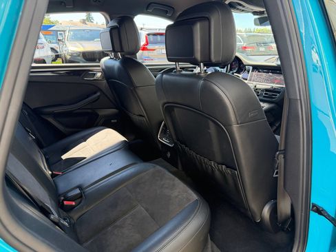 Used 2019 Porsche Macan w/ Premium Package AWD/4WD image 19
