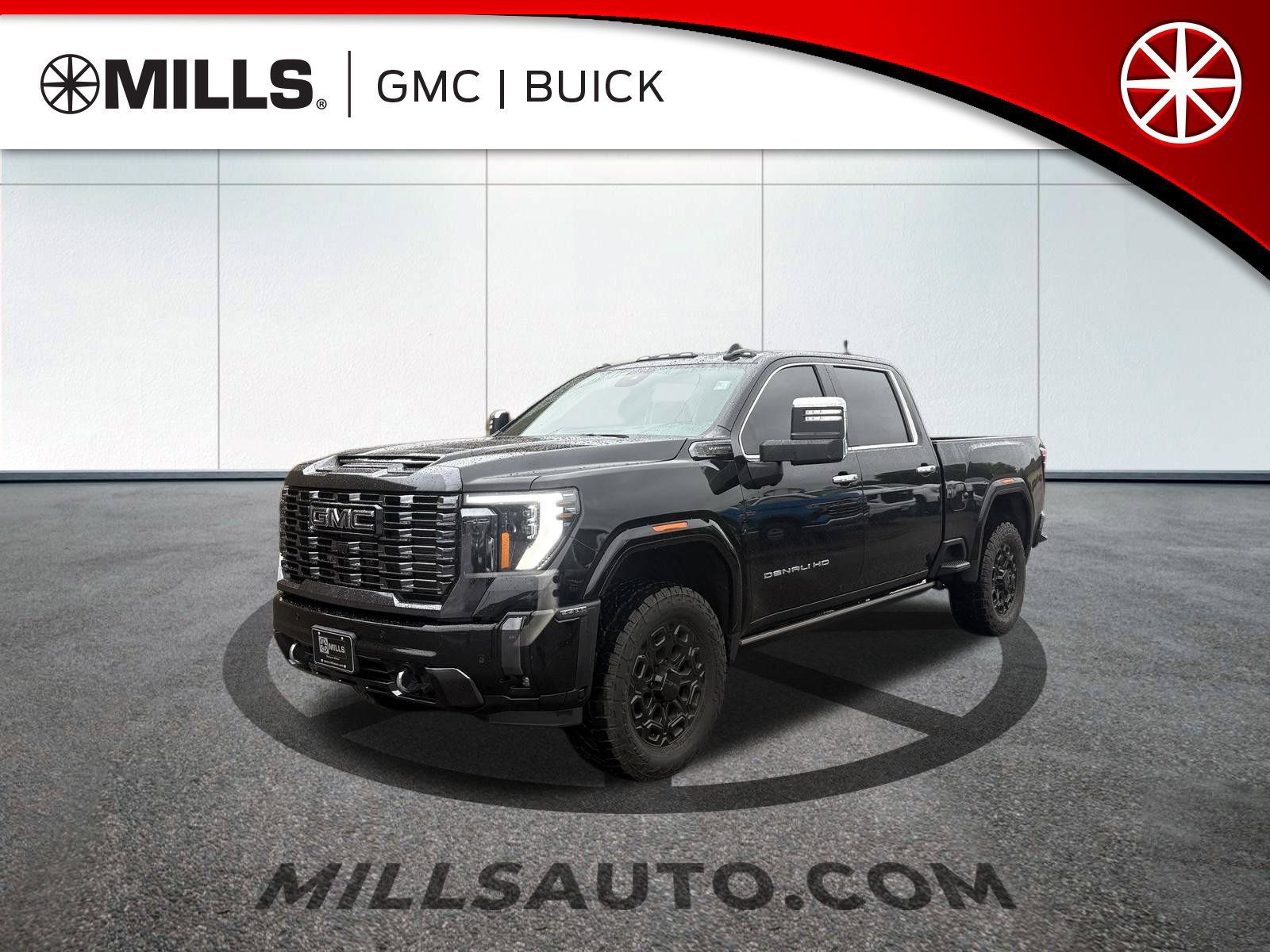 Used 2024 GMC Sierra 3500 Denali Ultimate AWD/4WD image 1