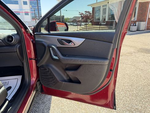 Used 2020 Chevrolet Blazer LT FWD image 21