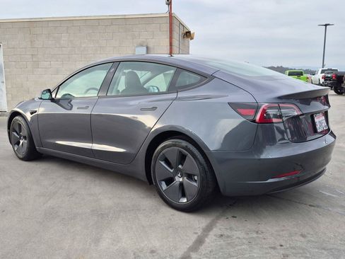 Used 2023 Tesla Model 3 Standard Range RWD image 4