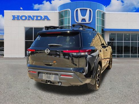 Used 2024 Nissan Pathfinder Rock Creek AWD/4WD image 14