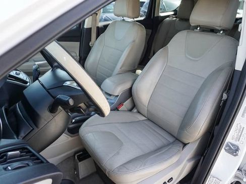Used 2014 Ford Escape SE w/ SE Chrome Package FWD image 13